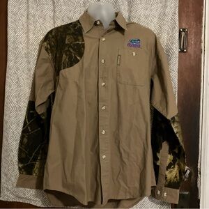 Columbia Men's Florida Gators Long Sleeve Camouflage Button Up Shirt Size M